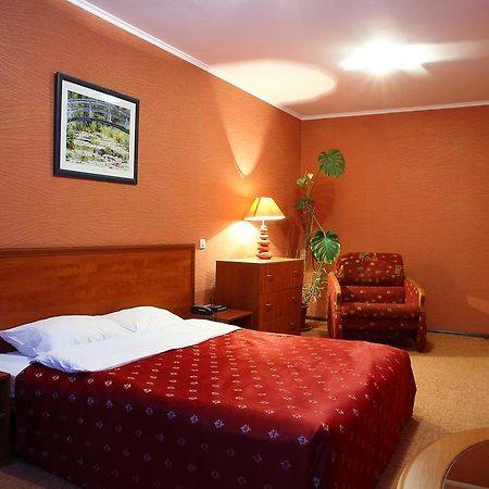 Ukrainian Hotel Service Apartments Kiev Exterior foto