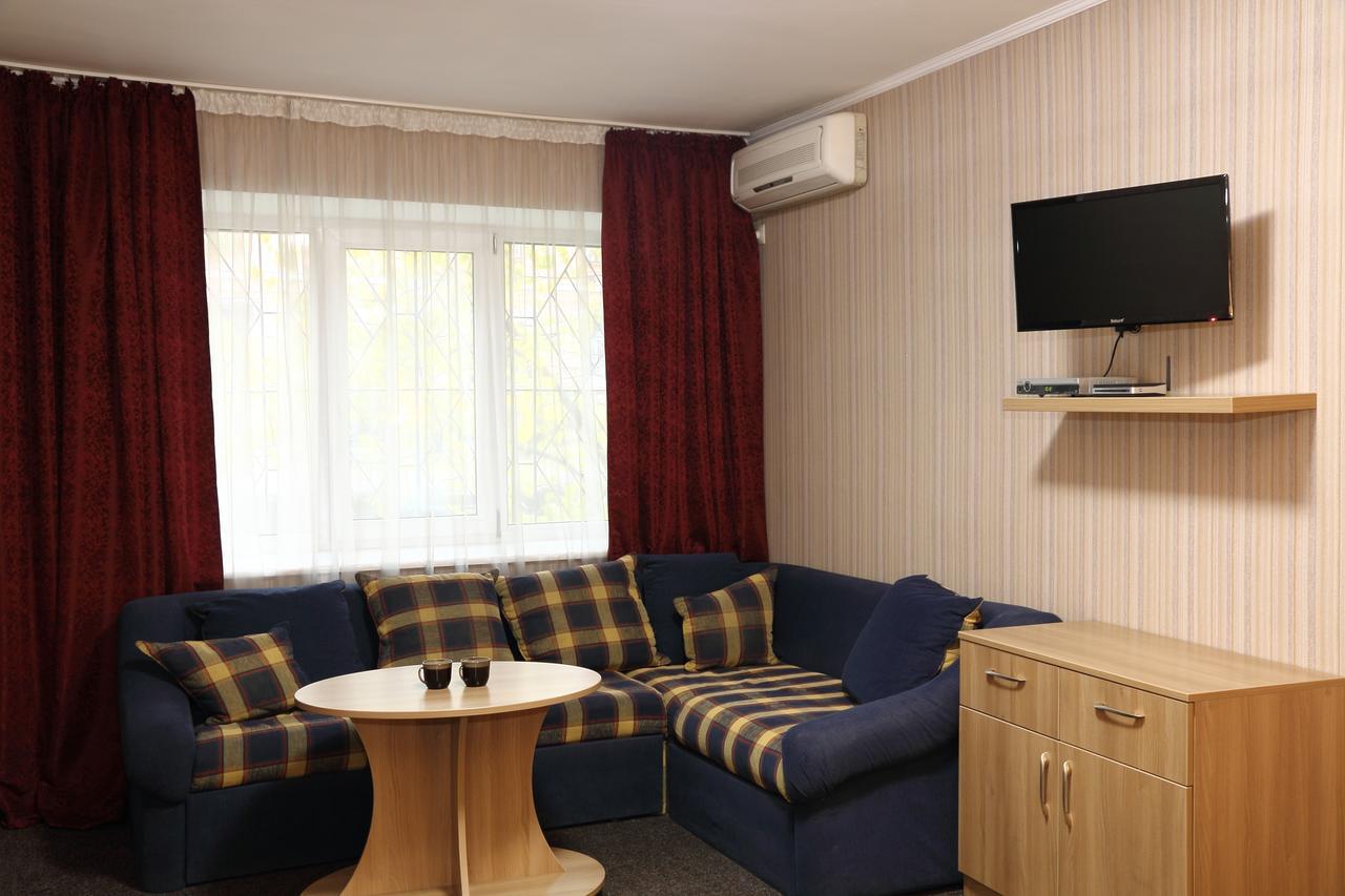Ukrainian Hotel Service Apartments Kiev Exterior foto